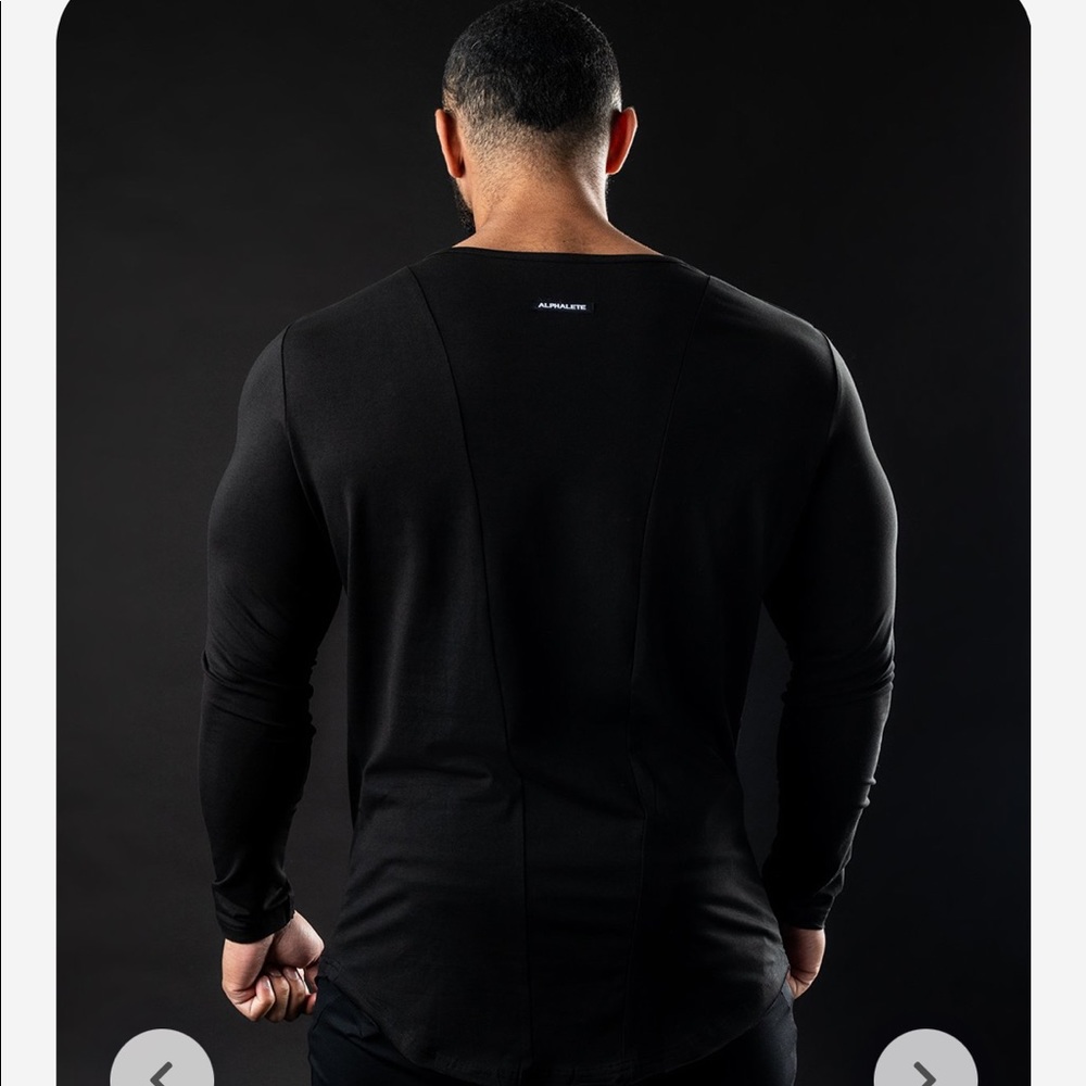 Alphalete long sleeve black essential tee